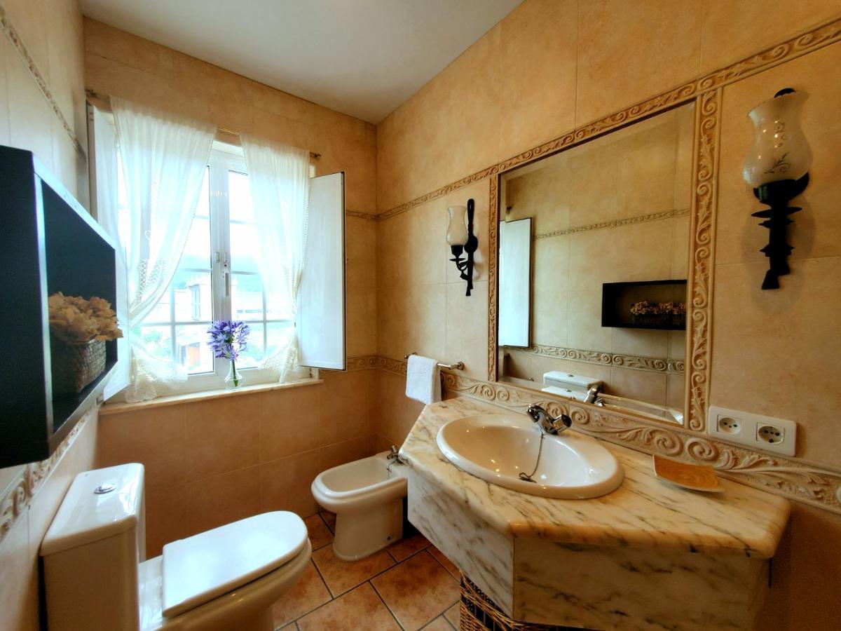 Apartamentos Turisticos Rosa Ribadeo Exterior foto